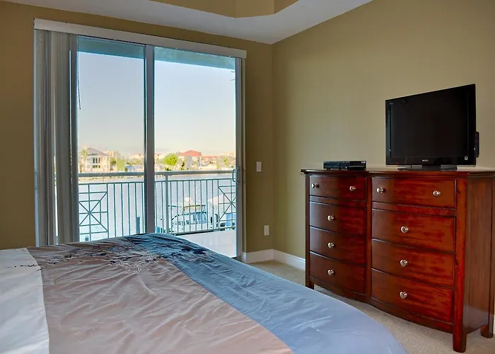 Bay Harbor 201 Apartment *